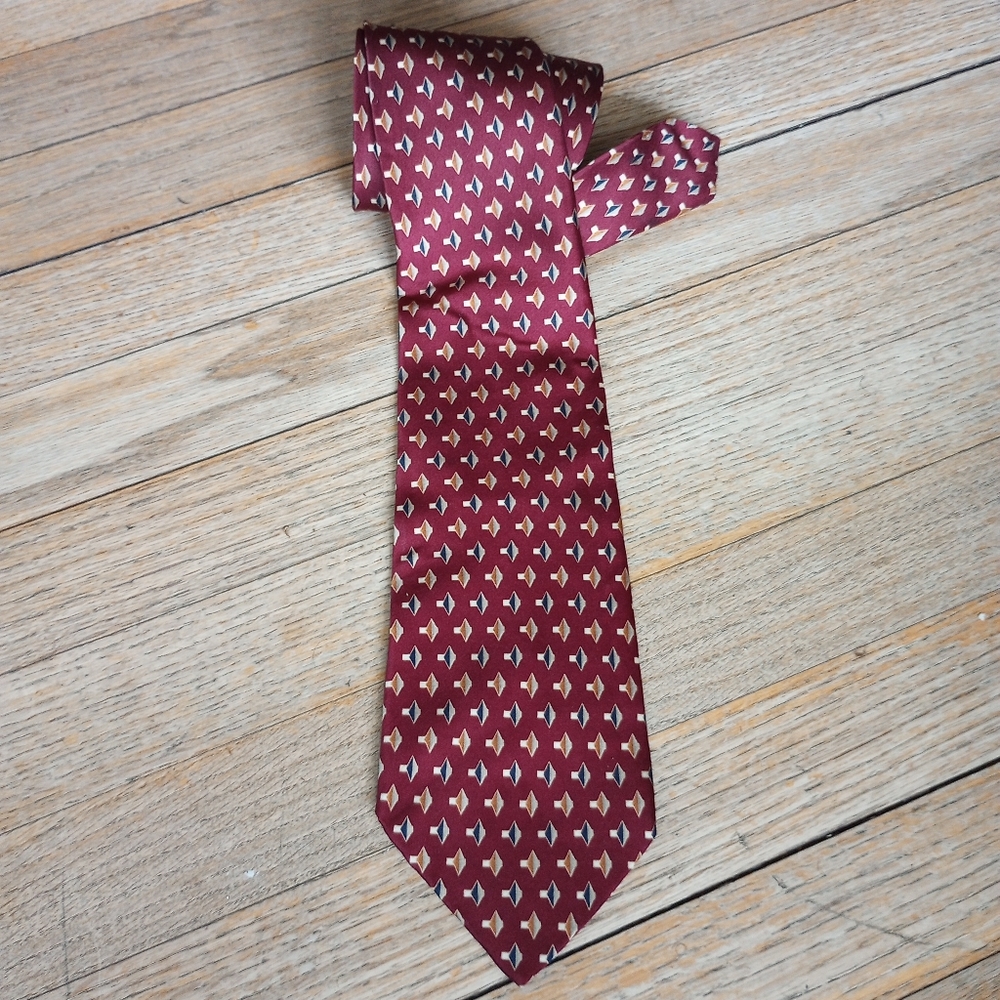 Roundtree & Yorke Hand Sewn 100% Silk Men’s Neck Tie Made In Usa